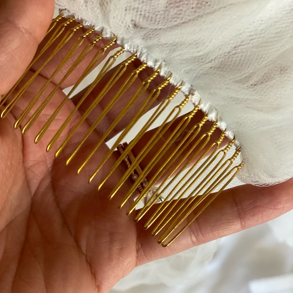 Anthropologie wedding veil - Picture 4 of 8